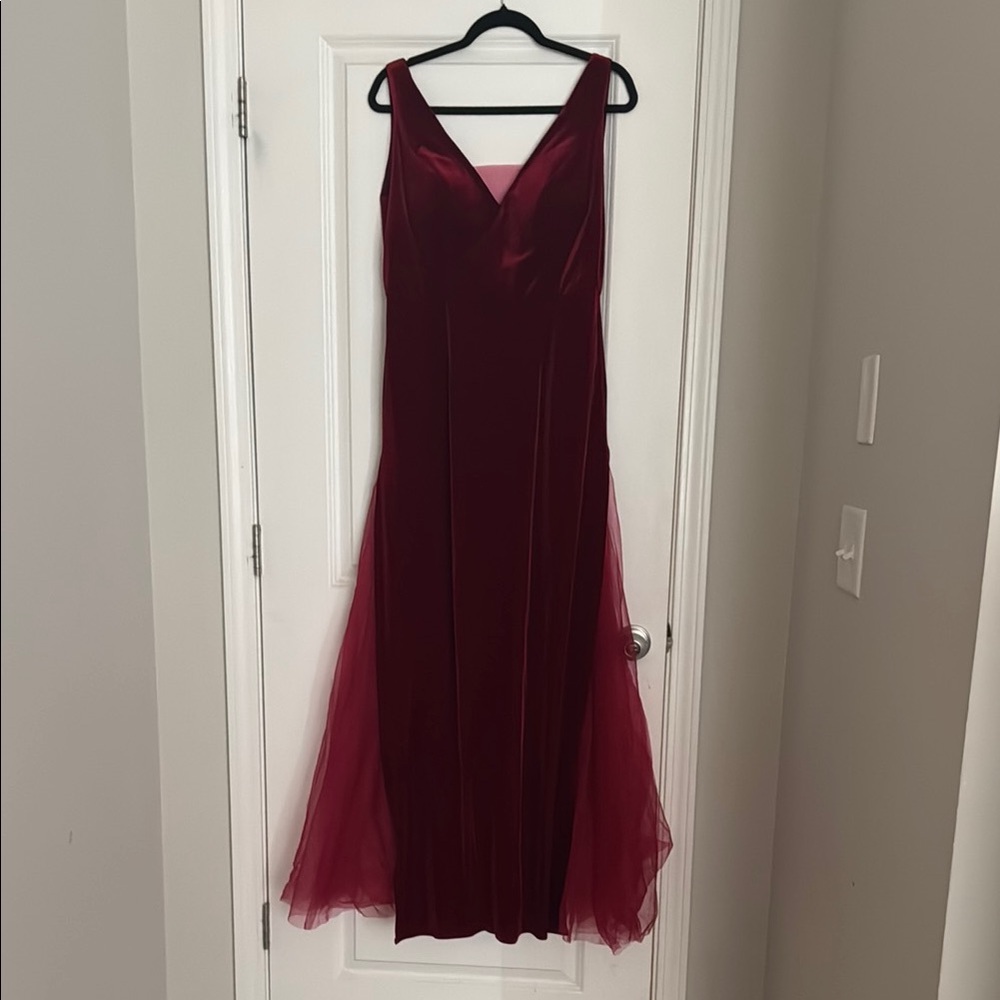 Red Velvet Sleeveless V-Neck Floor Length Formal Dress
